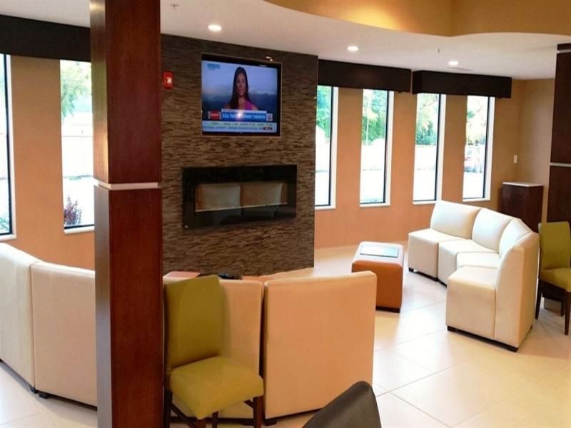 Holiday Inn Express & Suites St Louis Airport By Ihg Woodson Terrace Esterno foto