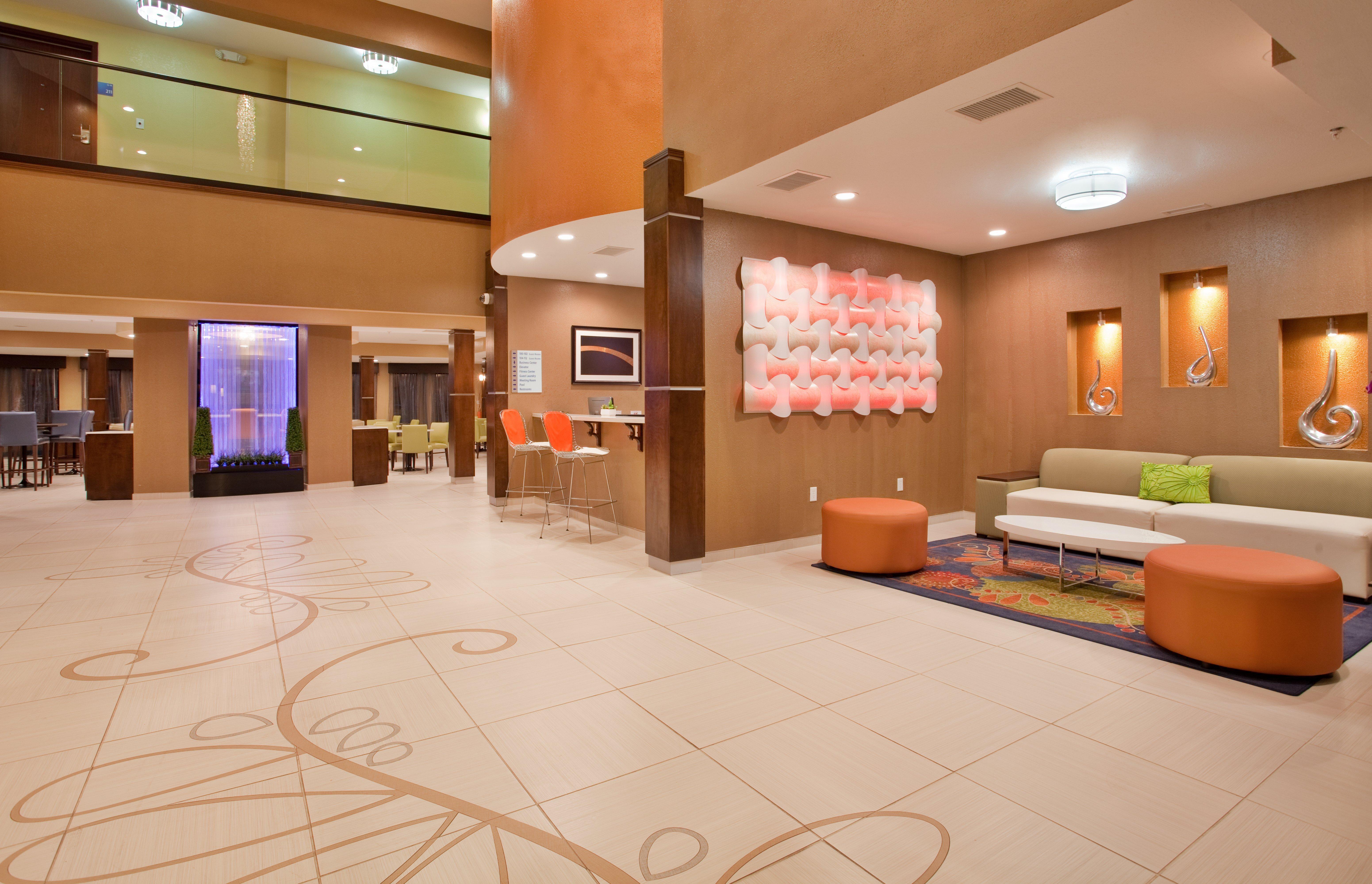 Holiday Inn Express & Suites St Louis Airport By Ihg Woodson Terrace Esterno foto