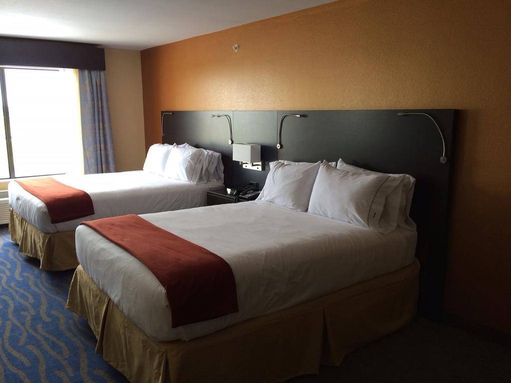 Holiday Inn Express & Suites St Louis Airport, An Ihg Hotel Woodson Terrace Camera foto