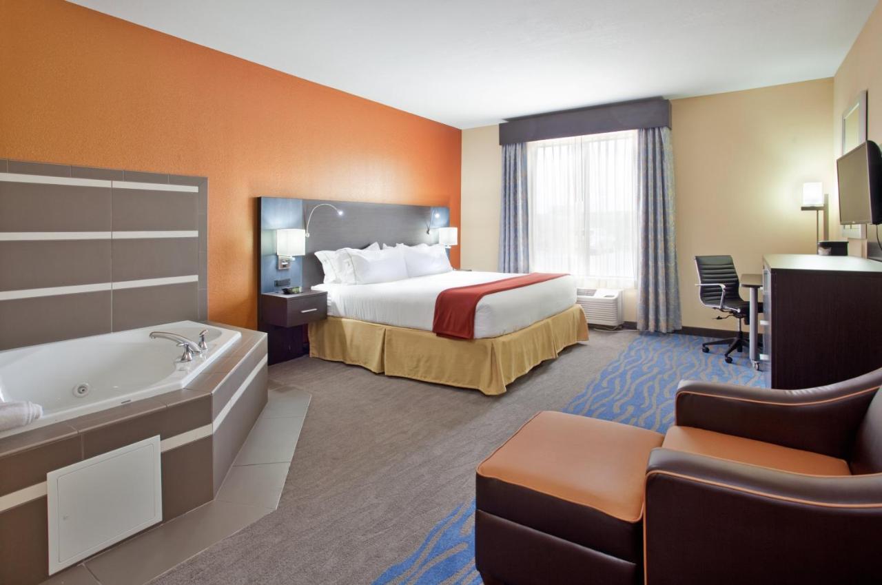 Holiday Inn Express & Suites St Louis Airport By Ihg Woodson Terrace Esterno foto